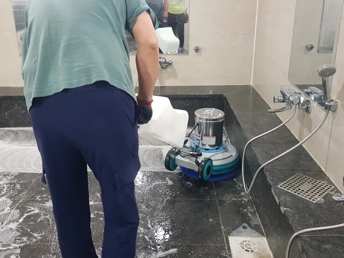 의왕시 왕곡동 찜질방 수전·샤워기 건식 사우나 위생청소 사례 - 행진크린
